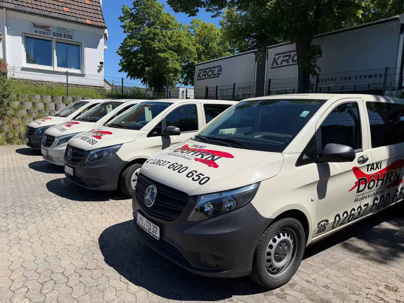Mercedes Vito Großraumtaxi von Taxi Döhrn – auch für Rollstuhl- und Gruppentransport